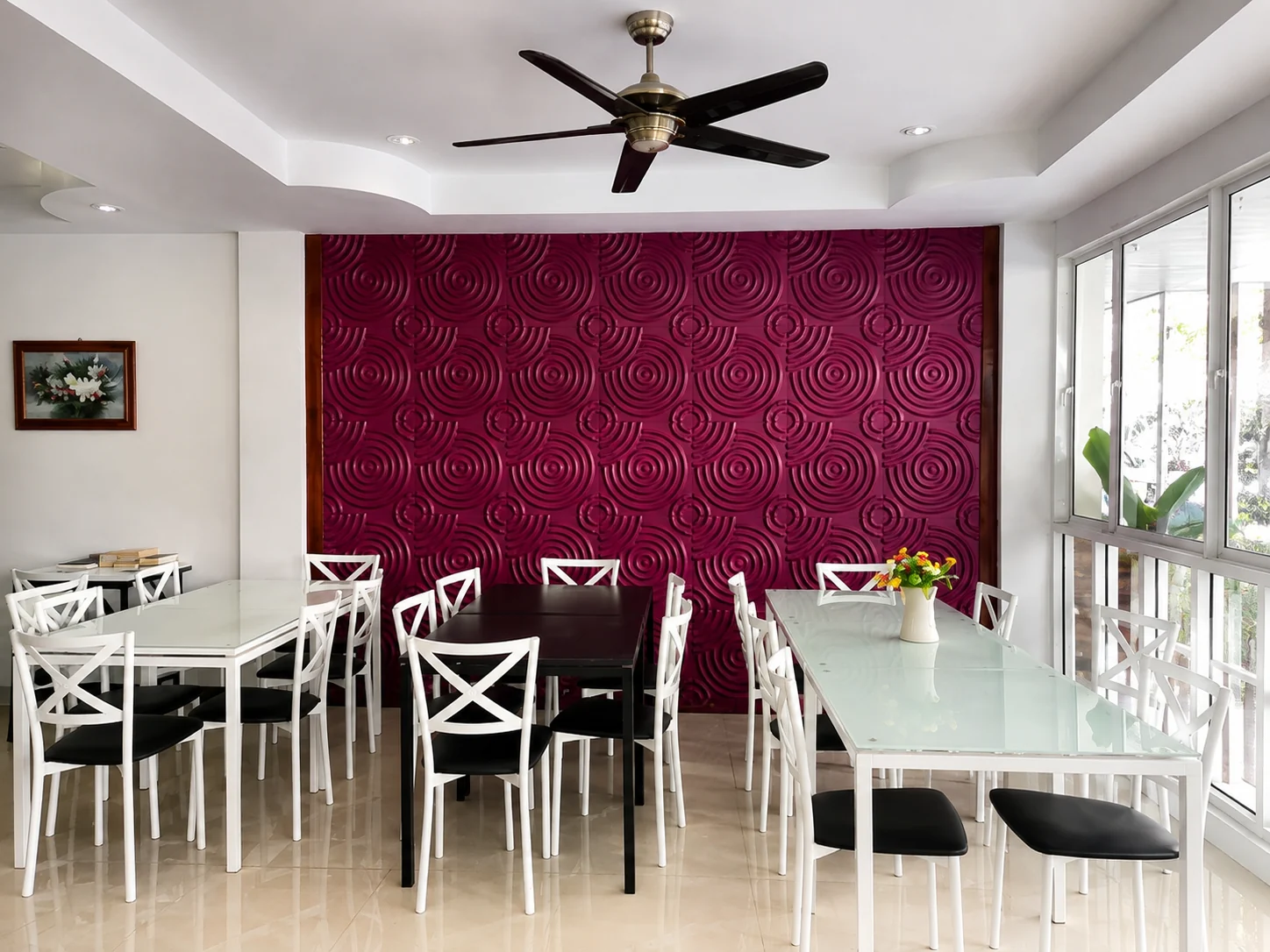 Dining and shared area at Me Dee Residence